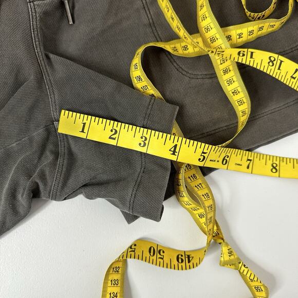 Athleta Shorts Womens 16 Gray Pull on Drawstring Casual Athletic Pockets High - Picture 11 of 12